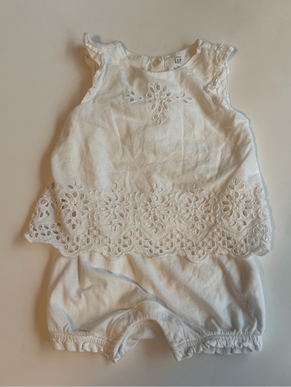 5/$25 Baby Gap Girl White Romper 3-6 Months